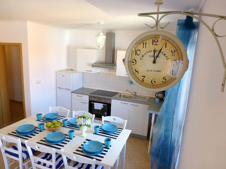 Kvesic - Azzurro Apartment
